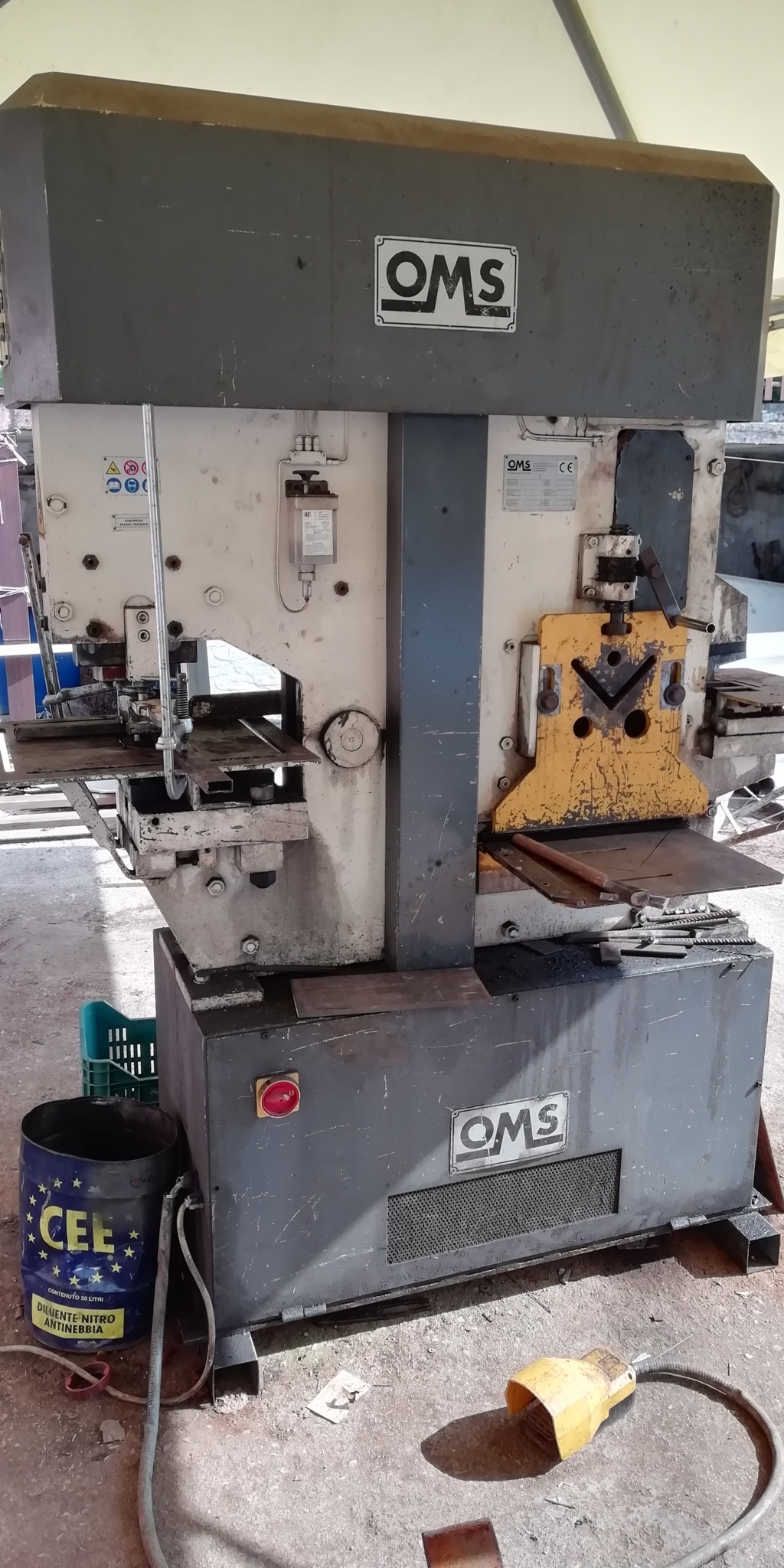 OMS 70  2001